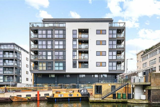 1-bed flat on Flat 39, Angel Wharf, London, £3,350/mo