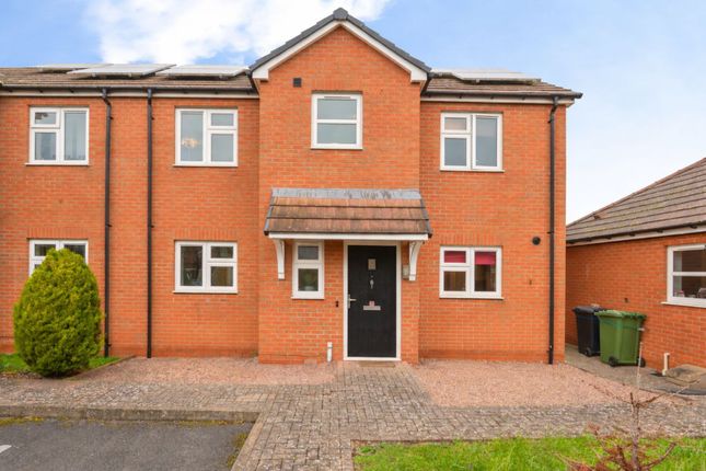 2-bed house on 6, Shaw Close, Pershore, £280,000
