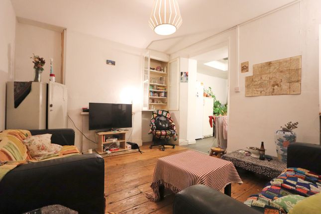 Thumbnail Property to rent in Clifton Wood Crescent, Bristol