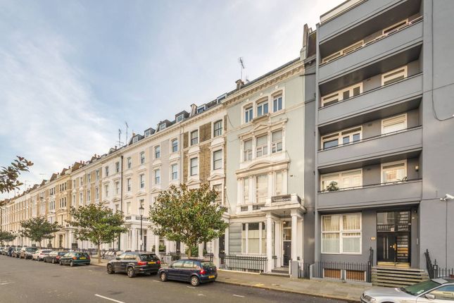 Flat to rent in Arundel Gardens, Notting Hill, London
