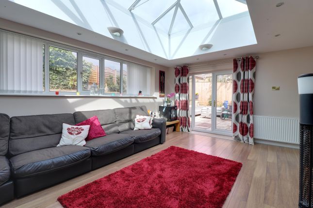 2, Meadowcroft, Holmfirth photo 2