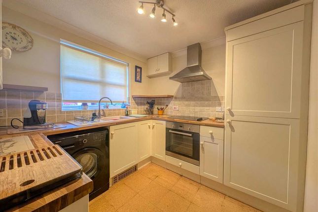 8, Springfields, Brightlingsea photo 3
