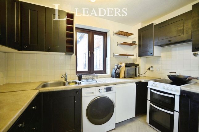 49, Canvey Walk, Essex photo 4