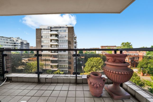 Flat for sale in Prince Regent Court, 8 Avenue Road