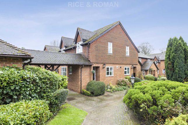 End terrace house for sale in Ewell Court Avenue, Epsom