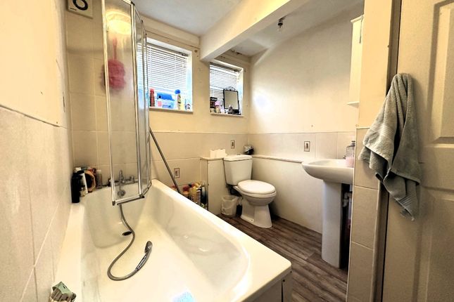 32, North Street, Wellingborough photo 5