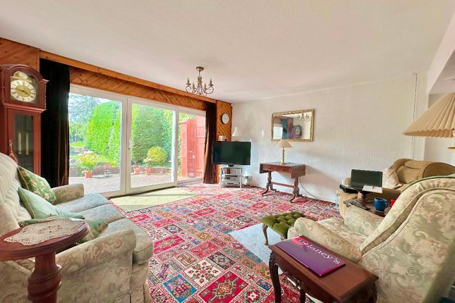 73 Keats Avenue, Romford photo 2