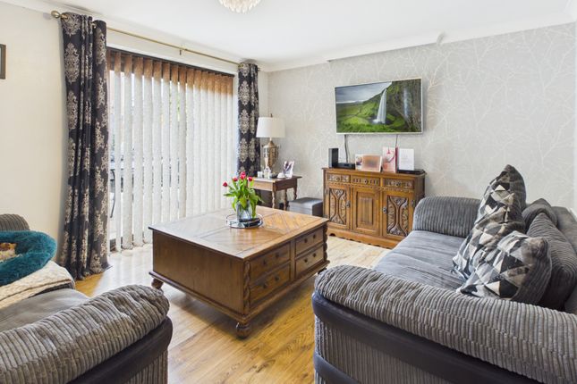 85 The Brambles, Cambridge photo 2