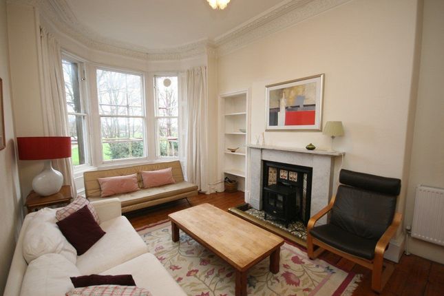 Flat to rent in Monmouth Terrace, Trinity, Edinburgh