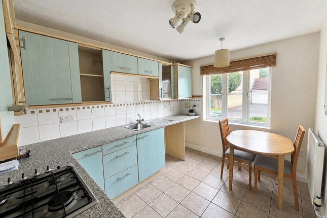 Knolles Drive, Faringdon photo 2