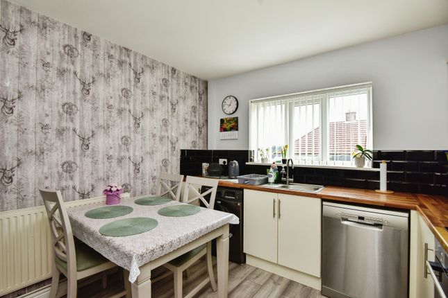 127, Pinfold Avenue, Stoke-on-Trent photo 4