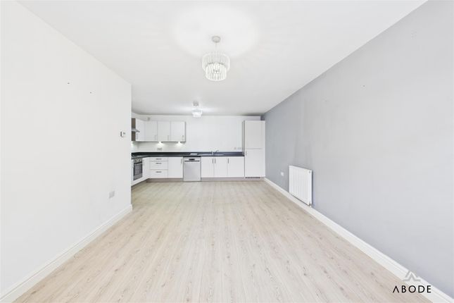 17, Clayton Gardens, Derby photo 2