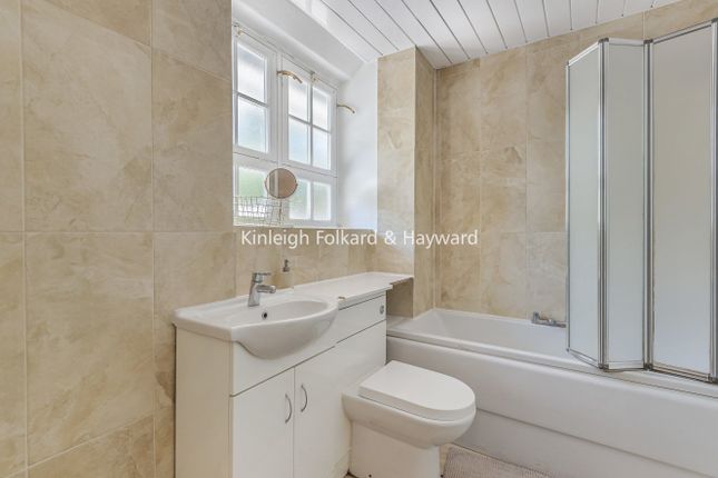 Flat 91 Wedgewood House,, Lambeth Walk, London photo 3