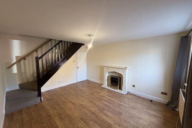 51 Cwrt Llwyn Fedwen, Morriston photo 3