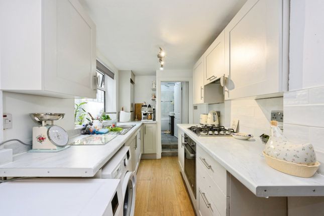 243, Godstone Road, Surrey photo 4