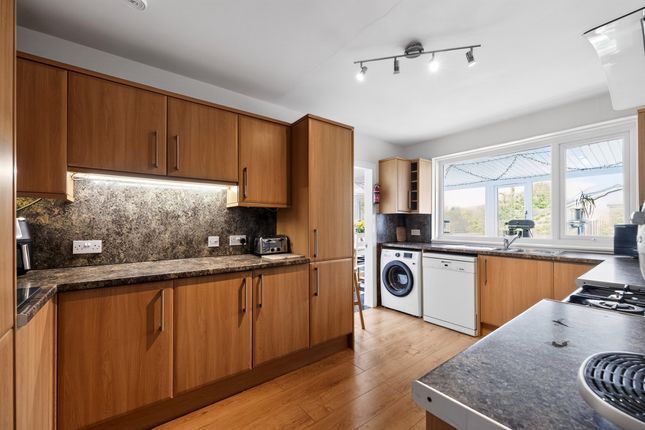 19, Corsebar Drive, Paisley photo 4
