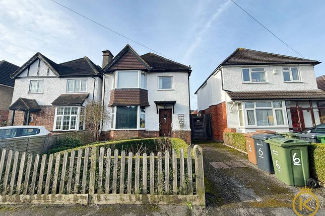 Thumbnail Detached house to rent in Beckingham Road, Guildford