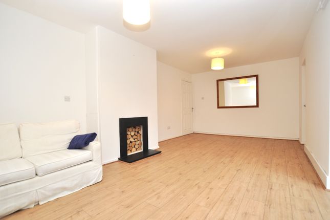 16, Meadowbank, Hitchin photo 4