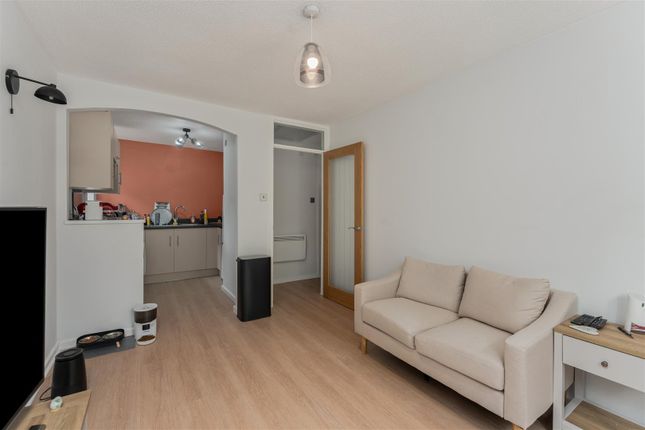 21, Parklands, Banbury photo 4
