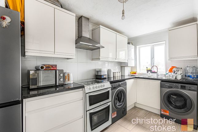 Flat for sale in Greenwich Court, Parkside, Waltham Cross, Hertfordshire