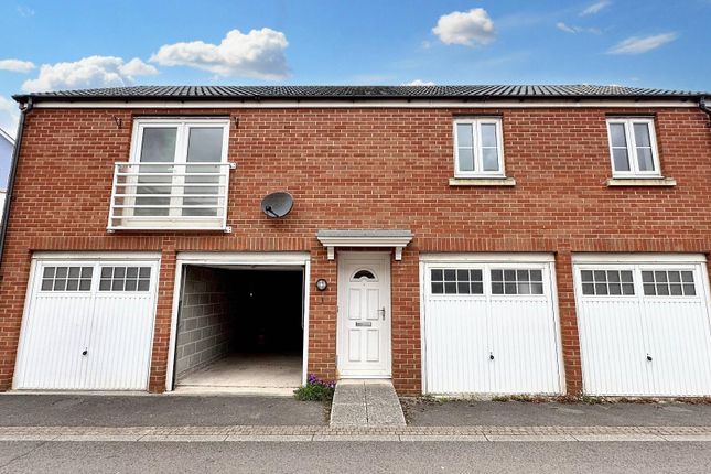 Thumbnail Detached house to rent in Guillemot Road, Portishead, Bristol