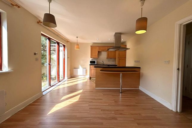 4, Robert House, Sovereign Place photo 3