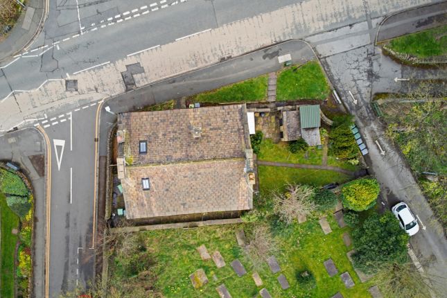 93, MOOR HILL ROAD, HUDDERSFIELD photo 4