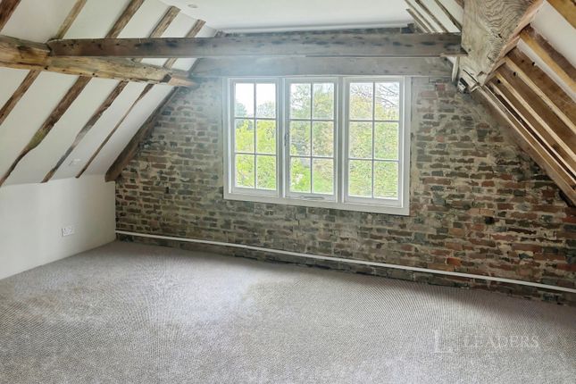 Flat 3, The Willows, The Street, Horsham photo 5
