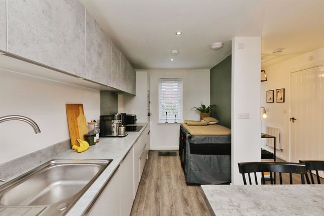 Canyon Cottage, Canyon Meadow, Worksop photo 4