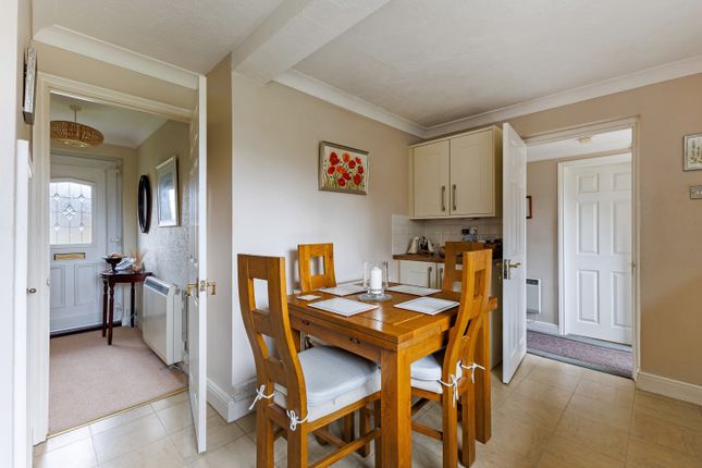 49, The Mead, Great Shefford photo 3