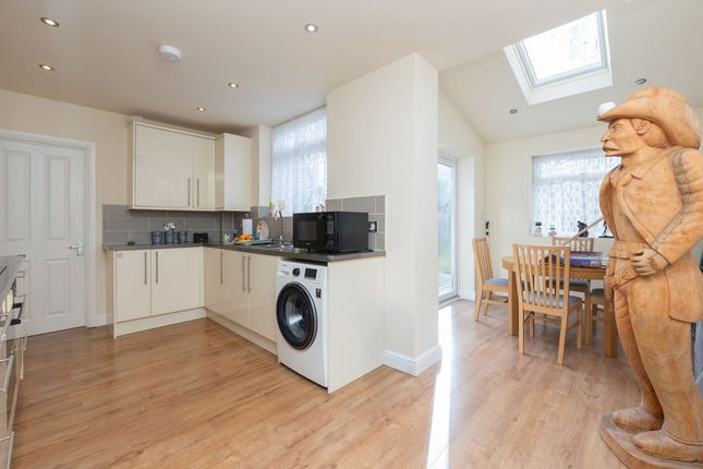 23 Wadham Drive, Bristol photo 3