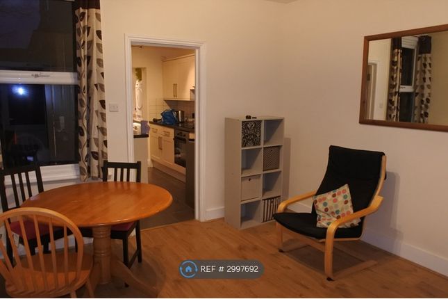 Kelton Villas, Hawks Road, Kingston Upon Thames photo 2