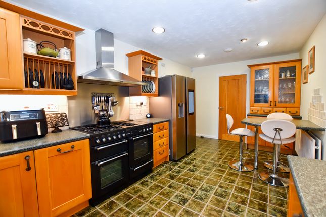 2, Bracken Avenue, Market Drayton photo 3