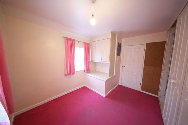 End terrace house for sale in Saltash Road, Hull