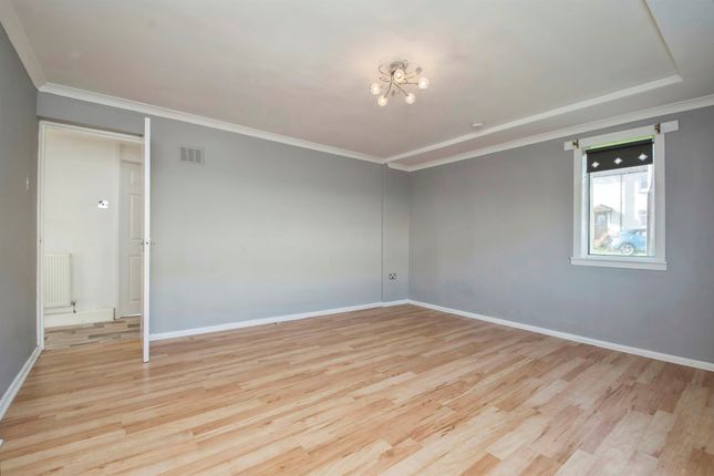 Flat for sale in Carradale Place, Linwood, Paisley