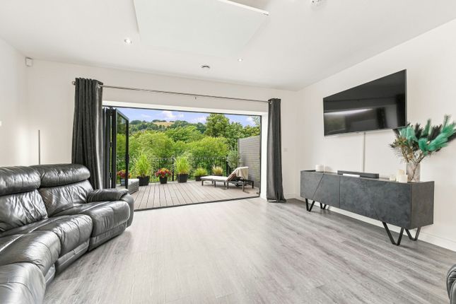 4, Calder Valley Vista West Yorkshire, Sowerby Bridge photo 5
