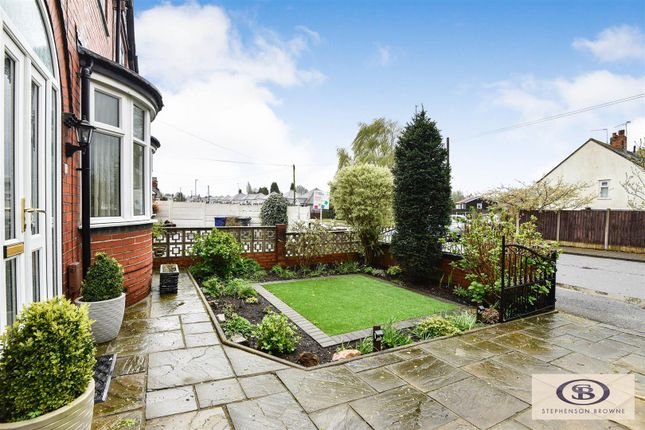 Property for sale in Meadow Avenue, Newcastle-Under-Lyme