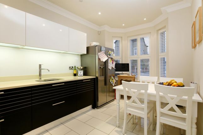 Eat In Kitchen
