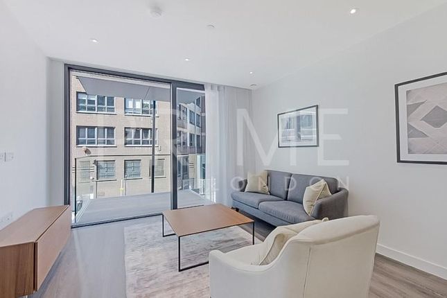 2-bed flat on 103, Meranti House, Goodmanâ€™s Fields, £890,000