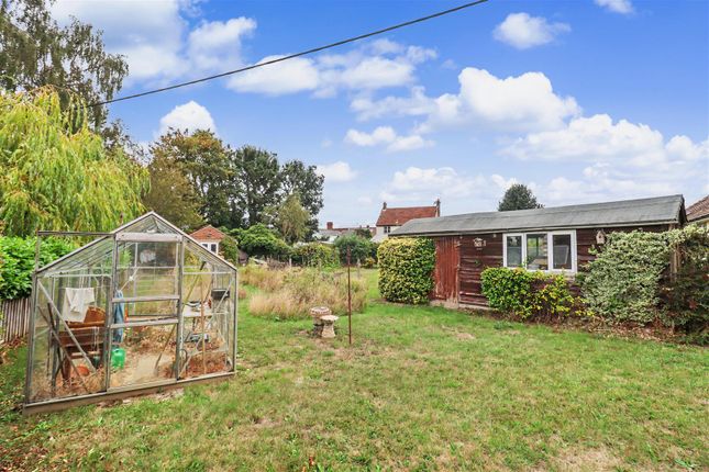7, Cliffield, Braintree photo 4