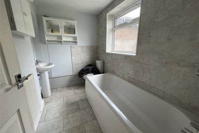 End terrace house for sale in Syers Road, Liss, Hampshire