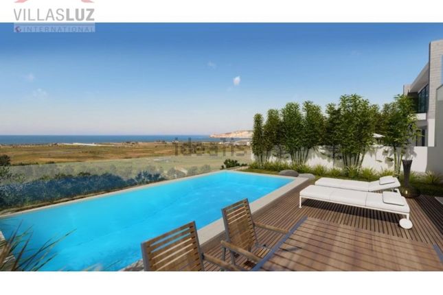Thumbnail Detached house for sale in Famalicão, Nazaré, Leiria