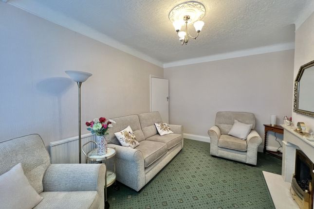 43, Leith Avenue, Cleveleys photo 3
