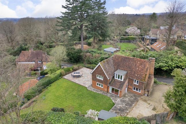Thumbnail Detached house for sale in Pains Hill, Limpsfield, Oxted