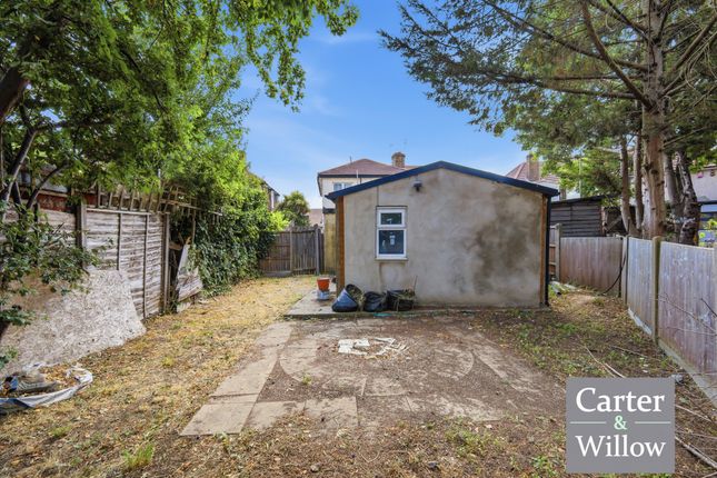 103B, Gainsborough Road, Dagenham photo 3