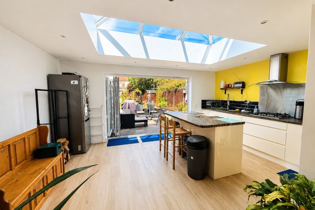 12, Strathmore Road, Gosport photo 2