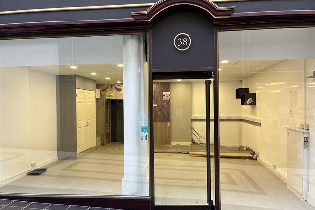 Retail premises to let in 38 Stirling Arcade, Stirling