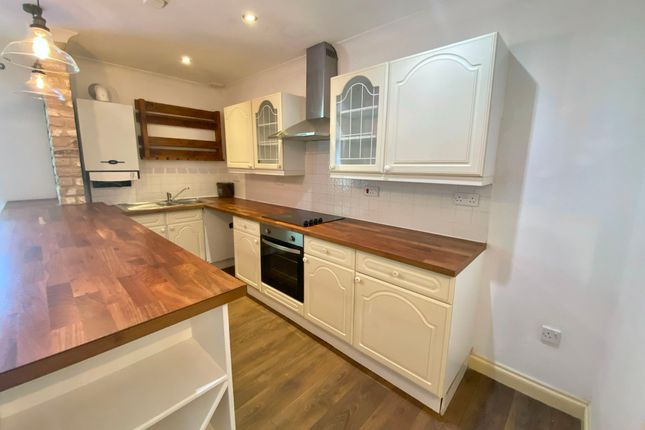 Flat 10 Kilburn Hall, Torquay photo 3