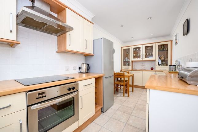 11c, Sidney Road, Walton-On-Thames photo 4