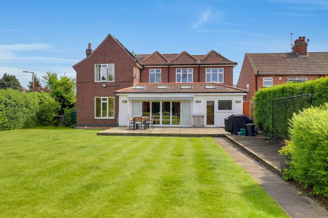 35 Briar Gate, Nottingham photo 4
